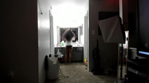 Yaya online show from February 2025 10:59:01 PM