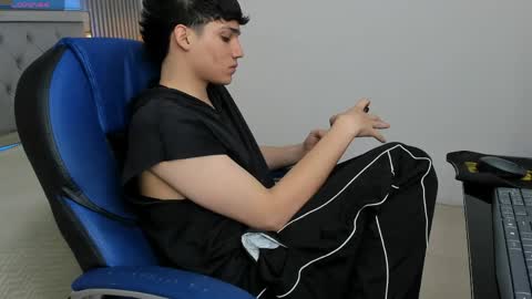 Sam online show from April 2026 05:30:01 PM