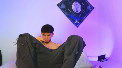 samevansx online show from December 2025 04:25:02 PM