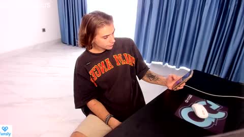 Snapshot of samgorgeous chatting on February 2025 10:29:01 AM Fansly - Top4fans online show from February 2025 10:29:01 AM