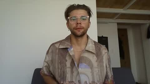 Snapshot of samgorgeous chatting on February 2026 01:36:02 AM Fansly - Top4fans online show from February 2026 01:36:02 AM