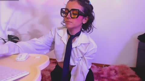 Snapshot of samii_monroe chatting on December 2024 09:02:01 PM Sam online show from December 2024 09:02:01 PM