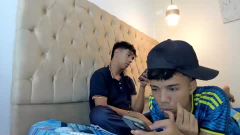 samir_19x online show from July 2026 04:54:02 AM