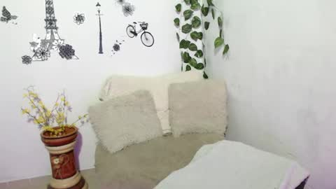 SAMIRA online show from January 2025 10:44:01 PM