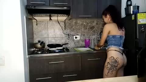 Snapshot of sammy_and_mike_ls chatting on January 2025 01:16:02 AM Sophie y Mark online show from January 2025 01:16:02 AM