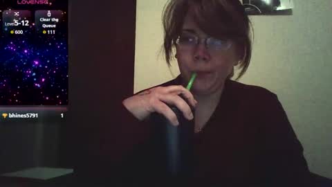 Snapshot of sammy_lyn chatting on December 2025 06:01:02 PM Sam online show from December 2025 06:01:02 PM