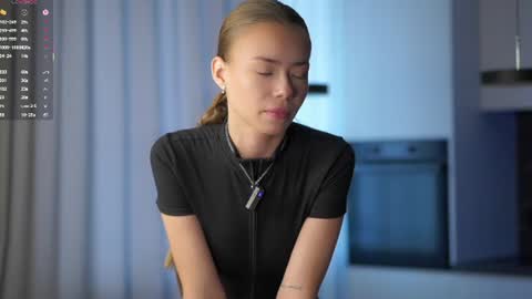 Vivienne online show from July 2026 12:24:01 AM