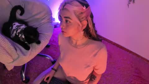   online show from January 2025 04:12:01 AM