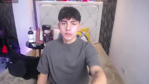 Snapshot of samu_foxxx chatting on November 2025 08:19:01 PM SAMU online show from November 2025 08:19:01 PM