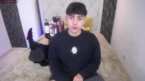 Snapshot of samu_foxxx chatting on November 2025 08:30:01 PM SAMU online show from November 2025 08:30:01 PM