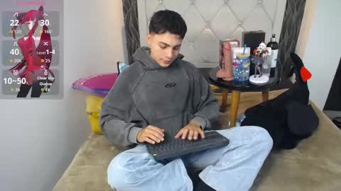 Snapshot of samu_foxxx chatting on March 2026 08:24:02 PM SAMU online show from March 2026 08:24:02 PM