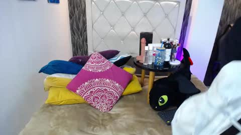 Snapshot of samu_foxxx chatting on March 2026 08:23:02 PM SAMU online show from March 2026 08:23:02 PM