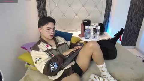 Snapshot of samu_foxxx chatting on March 2026 09:25:01 PM SAMU online show from March 2026 09:25:01 PM