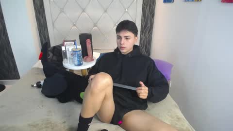 Snapshot of samu_foxxx chatting on March 2026 08:32:01 PM SAMU online show from March 2026 08:32:01 PM