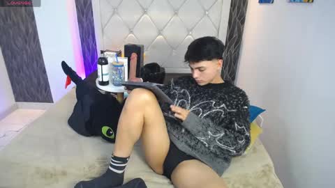 Snapshot of samu_foxxx chatting on April 2026 08:47:01 PM SAMU online show from April 2026 08:47:01 PM