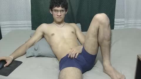 samuel_hills_ii online show from December 2025 08:48:01 PM