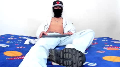 Snapshot of samuel_suarez chatting on March 2026 05:31:01 PM online show from March 2026 05:31:01 PM