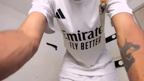 Snapshot of samuel_suarez chatting on March 2026 12:58:02 AM online show from March 2026 12:58:02 AM