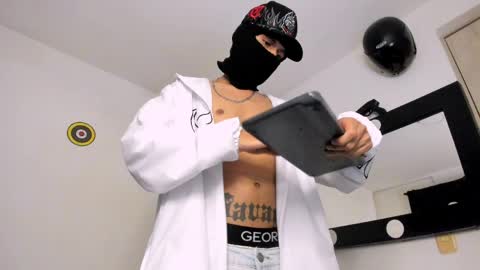 Snapshot of samuel_suarez chatting on April 2026 10:29:01 PM online show from April 2026 10:29:01 PM