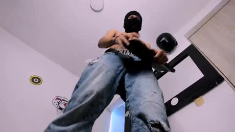 Snapshot of samuel_suarez chatting on April 2026 06:24:01 AM online show from April 2026 06:24:01 AM