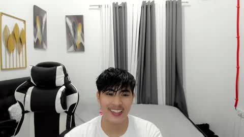 Sam online show from March 2026 01:17:02 PM