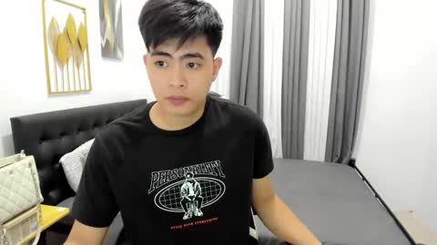 Snapshot of samuelangelo chatting on May 2026 06:51:02 AM Sam online show from May 2026 06:51:02 AM