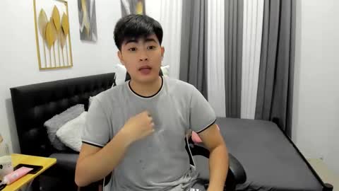 Snapshot of samuelangelo chatting on May 2026 05:02:02 AM Sam online show from May 2026 05:02:02 AM