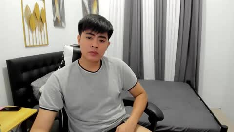 Snapshot of samuelangelo chatting on May 2026 05:07:02 PM Sam online show from May 2026 05:07:02 PM