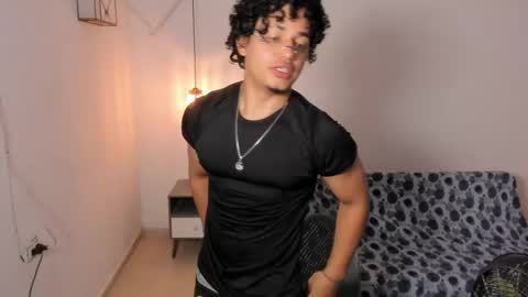 samxx_muscle online show from May 2026 01:38:01 PM
