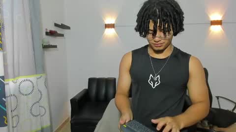 samxx_muscle online show from May 2026 02:45:02 PM