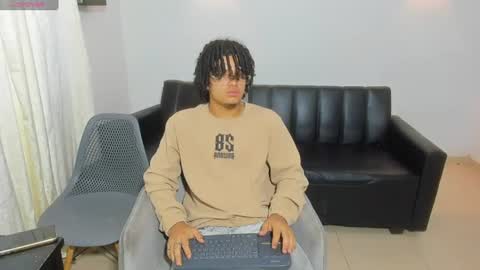 samxx_muscle online show from June 2026 12:14:01 PM