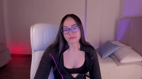 Samy online show from September 2025 10:11:01 PM