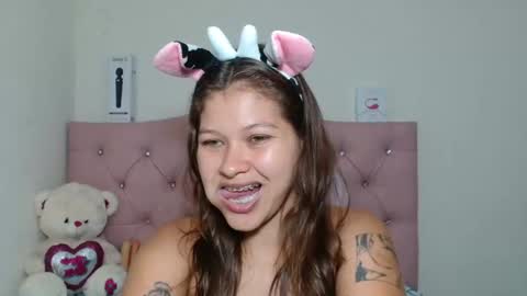 Snapshot of samy_scort18 chatting on January 2026 09:57:01 PM My name is Samy Lushdomi is activeThere are legends that in this room all your wishes can come true Private is Open online show from January 2026 09:57:01 PM