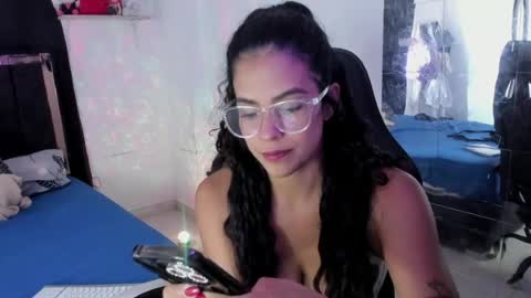 SamyHolbrook online show from July 2026 01:47:01 PM