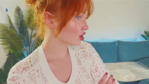 Snapshot of sanda_red chatting on October 2025 01:33:02 PM Sanda3 online show from October 2025 01:33:02 PM