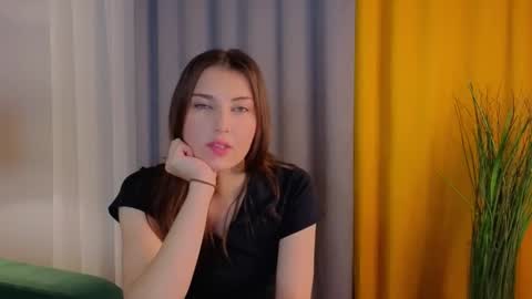 Snapshot of sandili chatting on November 2025 12:44:01 AM Isabel but you can call me Bella online show from November 2025 12:44:01 AM