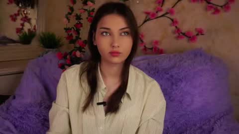 Snapshot of sandili chatting on November 2025 02:21:02 AM Isabel but you can call me Bella online show from November 2025 02:21:02 AM