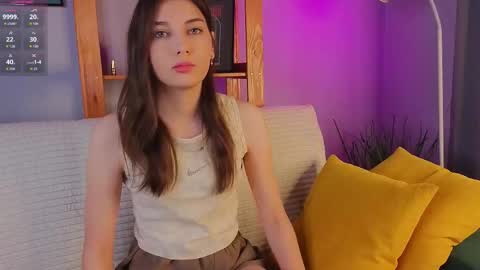 Snapshot of sandili chatting on December 2025 01:44:01 AM Isabel but you can call me Bella online show from December 2025 01:44:01 AM