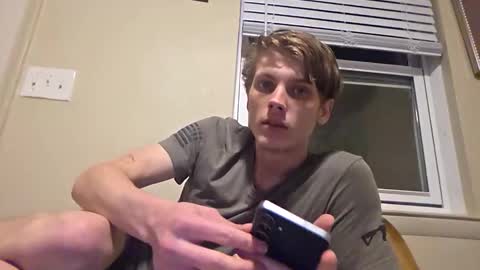 Snapshot of sandman2044 chatting on March 2026 01:17:02 AM sandman2044 online show from March 2026 01:17:02 AM