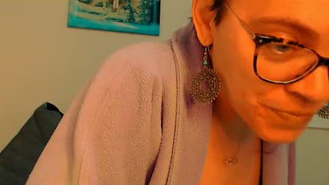 Snapshot of sandra10031989 chatting on February 2026 05:45:02 PM Sandra online show from February 2026 05:45:02 PM