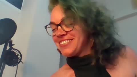 Sandra online show from May 2026 04:48:02 PM