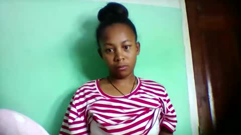sandra1253099 online show from May 2026 05:02:02 AM