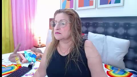 SANDRA online show from May 2026 10:21:01 AM