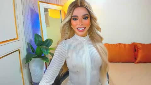 Snapshot of sandra_hornball chatting on December 2025 11:27:02 AM Sandra Hornball online show from December 2025 11:27:02 AM