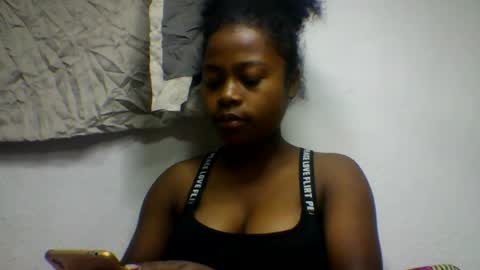 sandraalyd online show from July 2026 04:01:01 PM