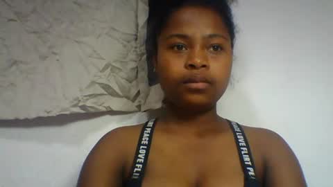 sandraalyd online show from July 2026 02:57:02 PM