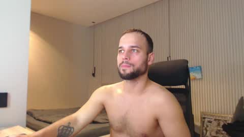 DeAlex online show from March 2025 04:57:02 PM