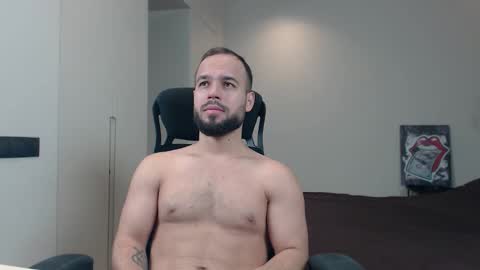 DeAlex online show from November 2025 08:07:01 AM