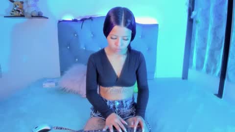 Sandy online show from February 2026 09:42:01 PM