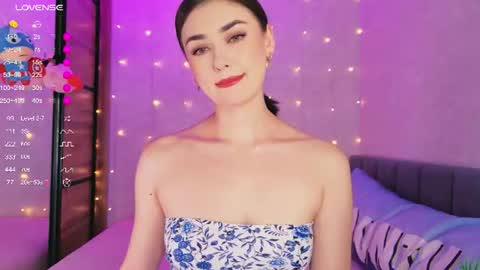 Sandy online show from July 2026 01:04:02 PM